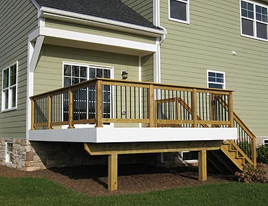 Deck and railing by JRK Builders